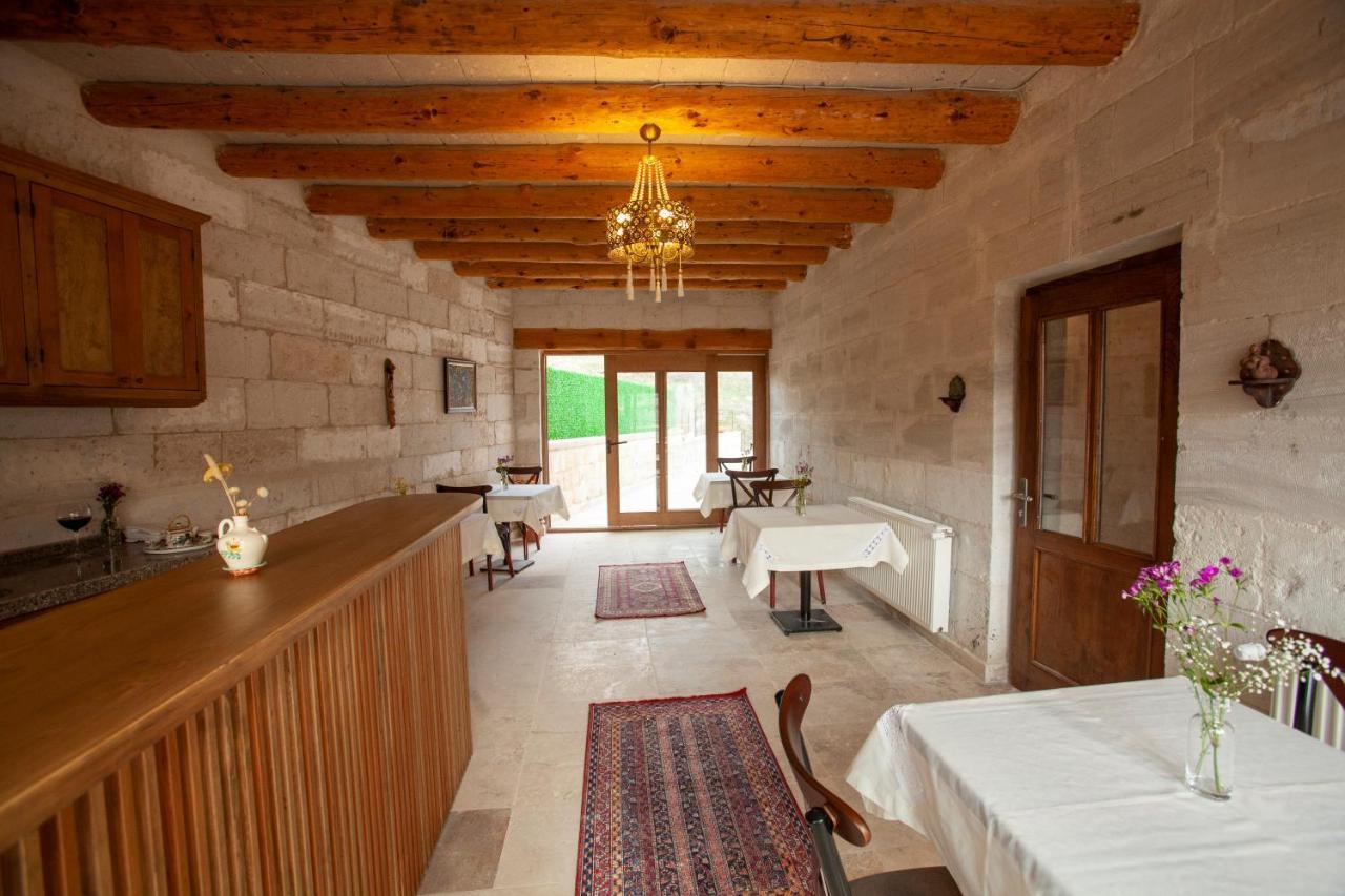 Narcissos Cave Hotel อูร์กุบ ภายนอก รูปภาพ